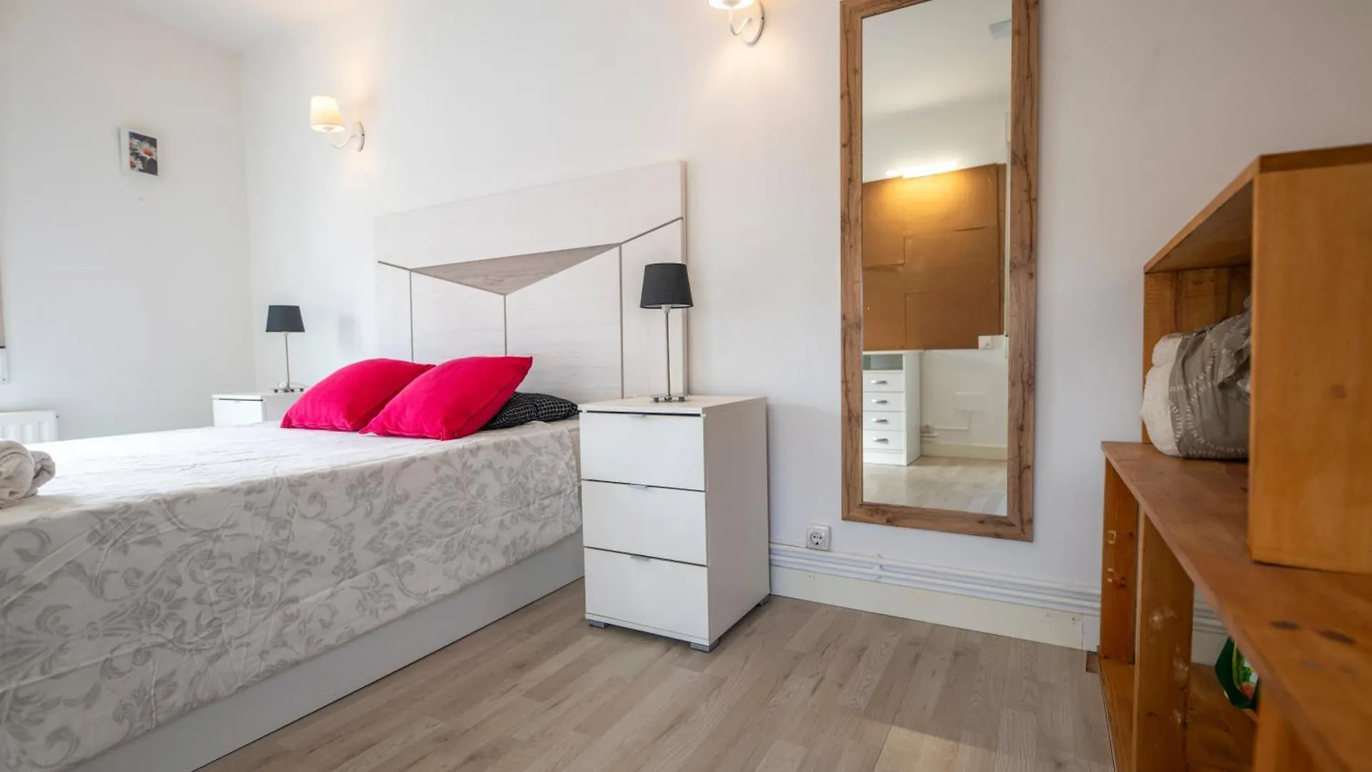 Apartamentos Cerca De La Playa Liencres Spain
